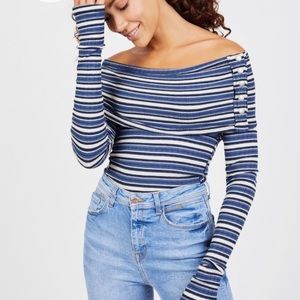 Free People Thermal log sleeve snap button